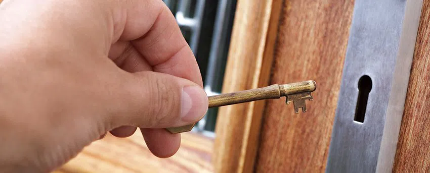 Central Locksmith Store Cincinnati, OH 513-726-2028 - lockout-service-01