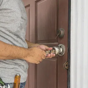 Central Locksmith Store Cincinnati, OH 513-726-2028 - locks-replace-01